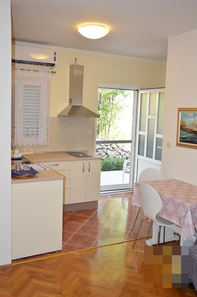 Studio Apartment In Preko With Sea View, Terrace, Air Conditioning, Wi-Fi Экстерьер фото